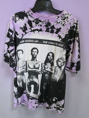 Red Hot Chili Pepper Tie-Dye Graphic Band Tee, Black & Lavender